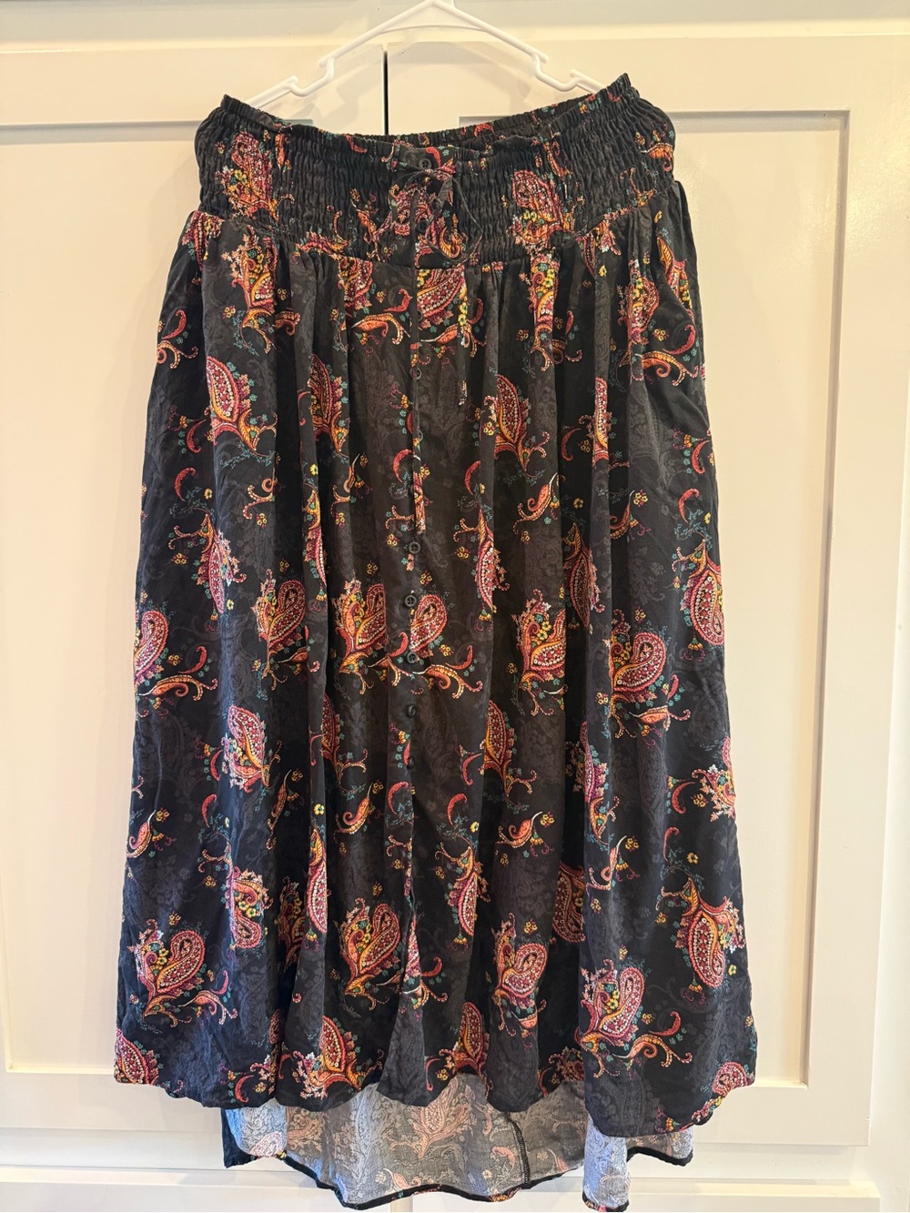 Torrid Size 1 1X Black Paisley Smocked Waist High Low Maxi Skirt Boho